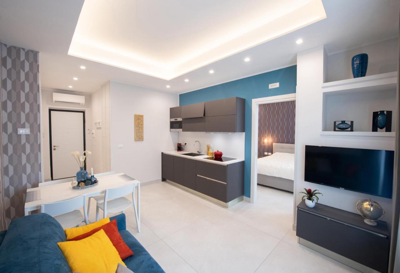 Center - E Appartement Naples